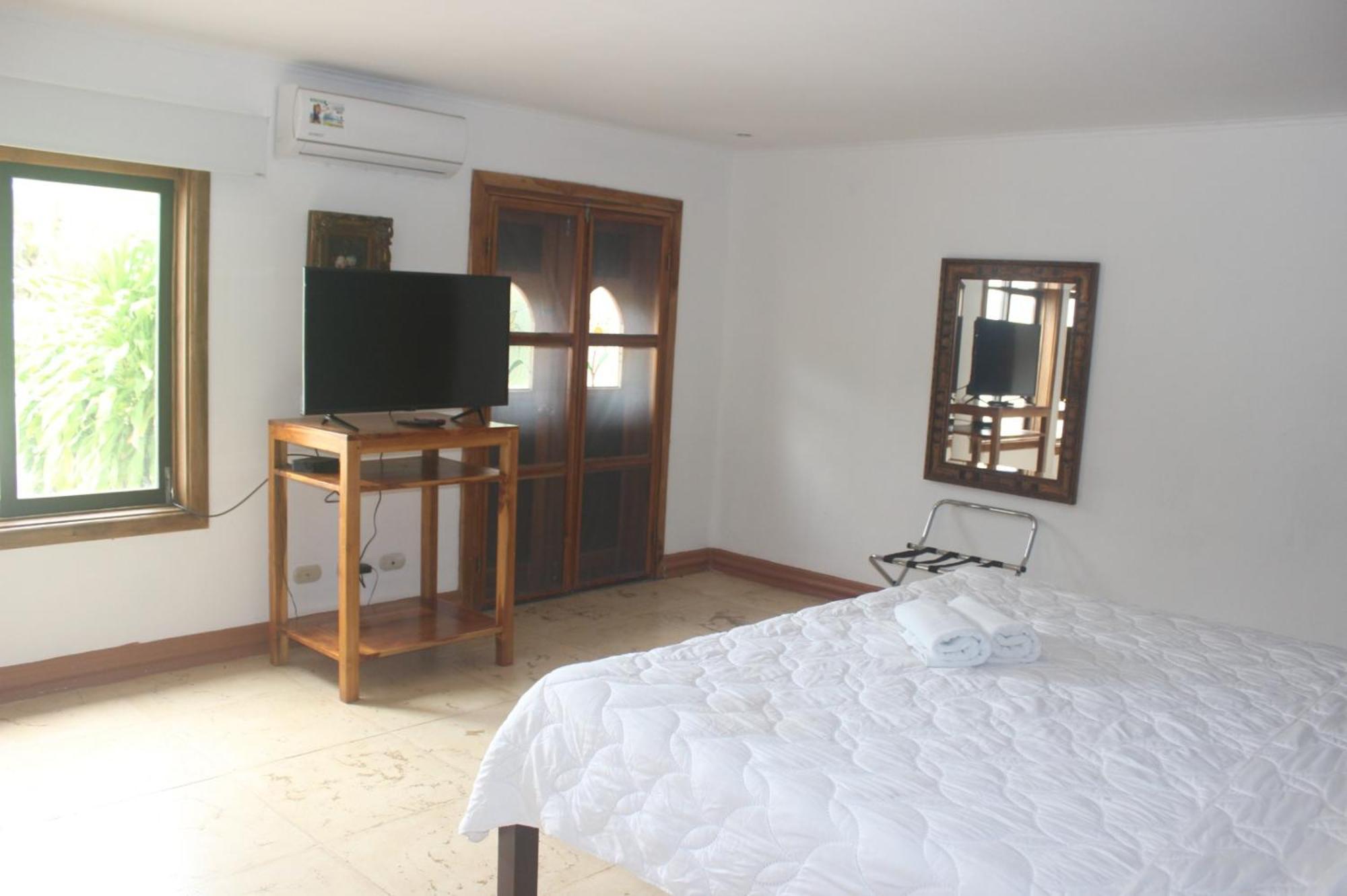 Casa Caletas Boutique Hotel Puerto Coyote 外观 照片